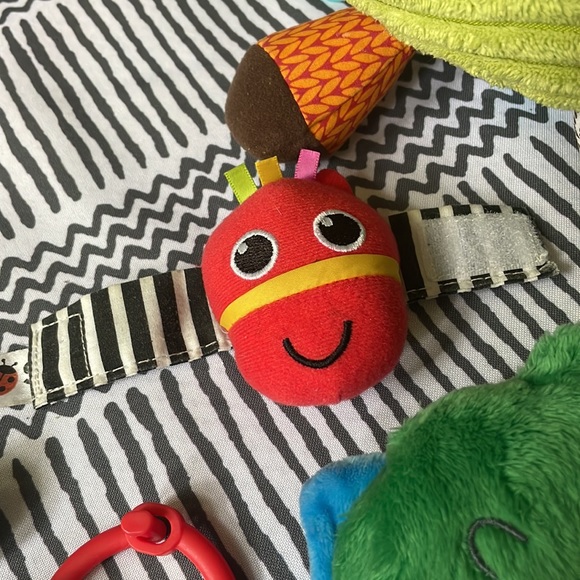 Baby soft toy bundle- giraffe, puppy, bunny, dinosaur, farm animals- 7 - Picture 5 of 7